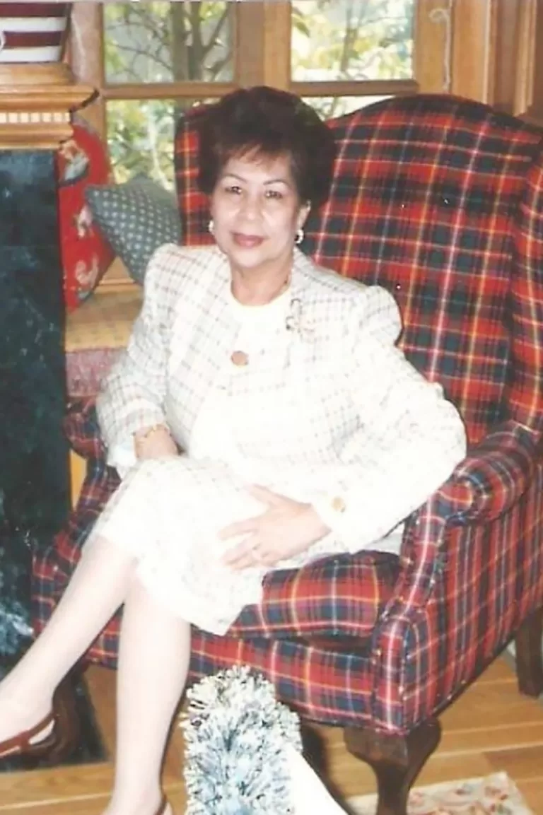 Ester Espiritu Santos