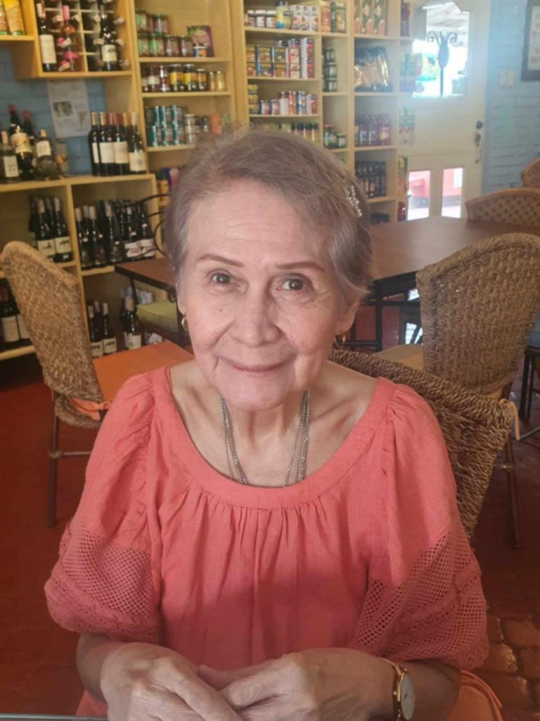 Rosario Loberiza Gavieres